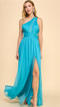 Load image into Gallery viewer, ONE SHOULDER MAXI DRESS
